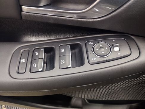 Certified 2023 Hyundai Sonata SEL w/ Convenience Package image 19