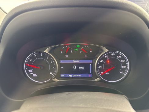 Used 2021 GMC Terrain SLT image 27