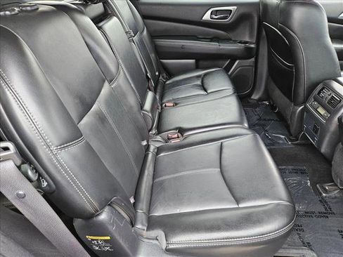 Used 2017 Nissan Pathfinder SL FWD image 25