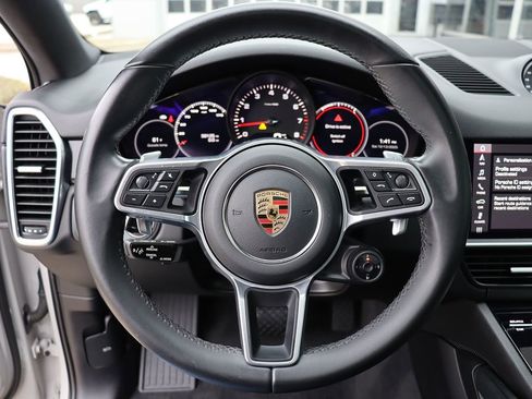 Used 2021 Porsche Cayenne Coupe image 14