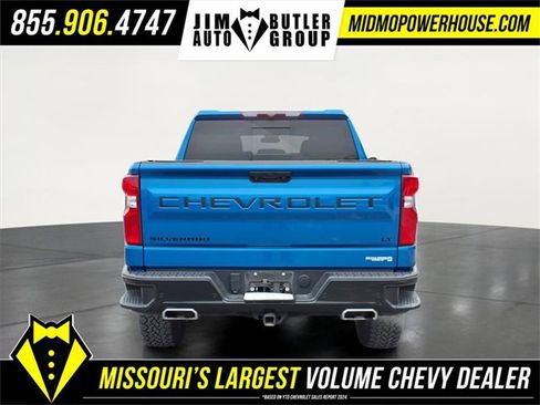 Used 2023 Chevrolet Silverado 1500 LT Trail Boss w/ Convenience Package II image 5