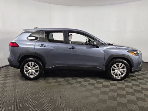 Used 2025 Toyota Corolla Cross L FWD image 10