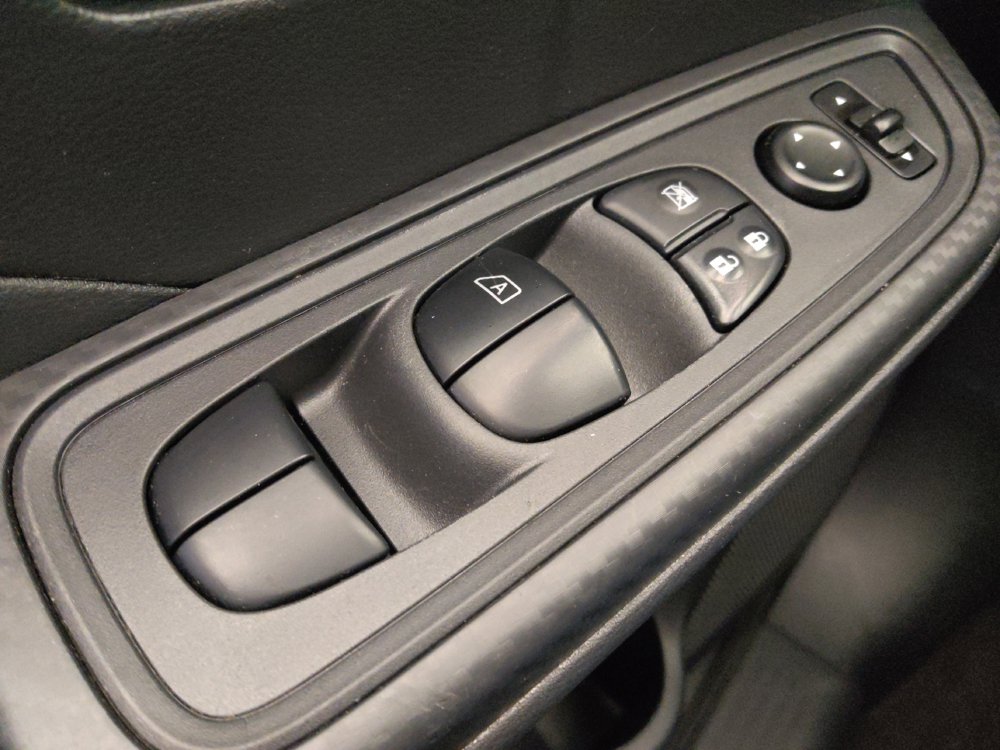 Used 2025 Nissan Versa S w/ Trunk Package FWD image 27