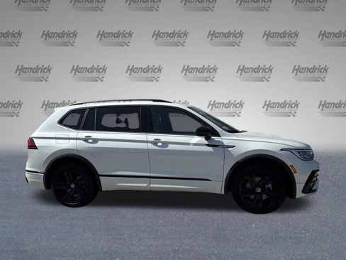 Used 2024 Volkswagen Tiguan SE R-Line image 10