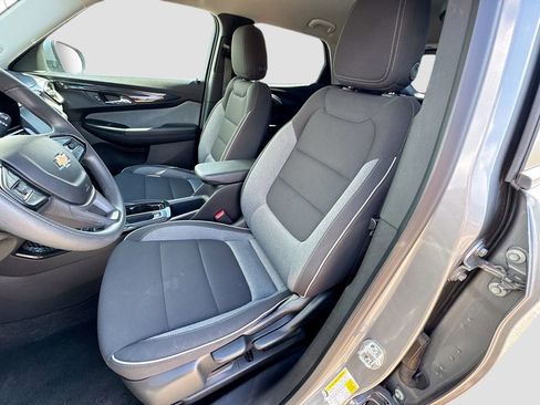 Used 2025 Chevrolet TrailBlazer LT image 19