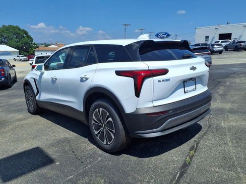 New 2025 Chevrolet Blazer EV LT image 3