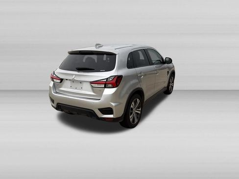 Used 2024 Mitsubishi Outlander Sport SE AWD/4WD image 5