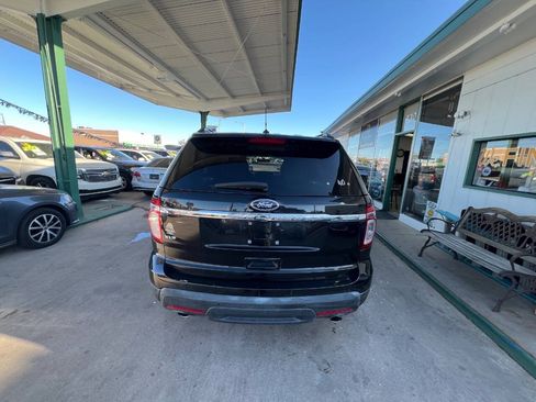 Used 2014 Ford Explorer XLT w/ Equipment Group 202A FWD image 4
