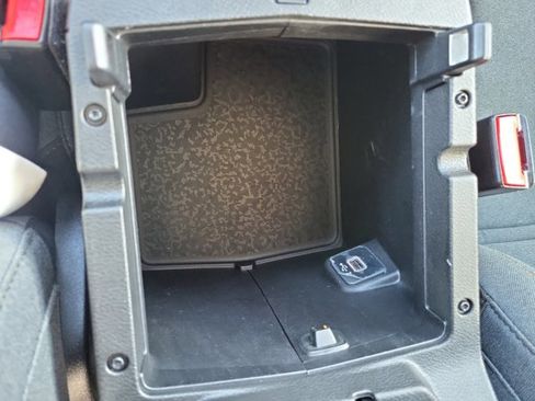 Certified 2024 Jeep Gladiator Sport image 40