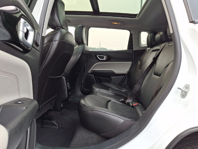 Used 2022 Jeep Compass Limited w/ Sun and Sound Group AWD/4WD image 13