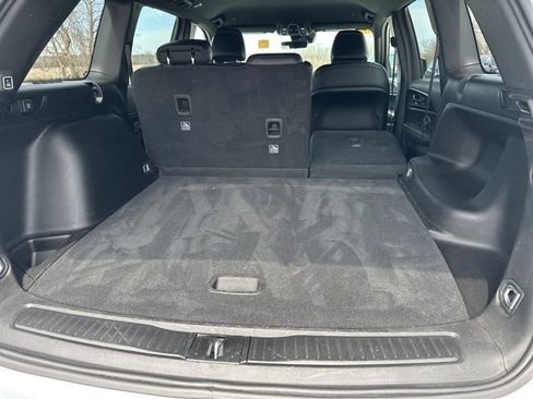 Used 2025 Jeep Grand Cherokee Altitude image 57