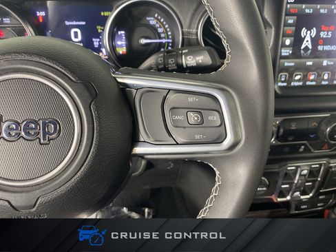 Used 2023 Jeep Wrangler Unlimited Sahara AWD/4WD image 22