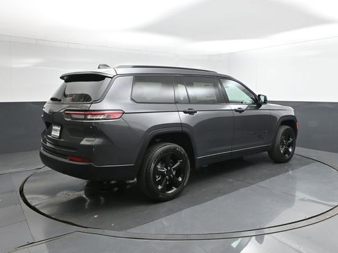 New 2025 Jeep Grand Cherokee L Altitude image 11