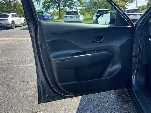 New 2026 Hyundai Kona SE image 23