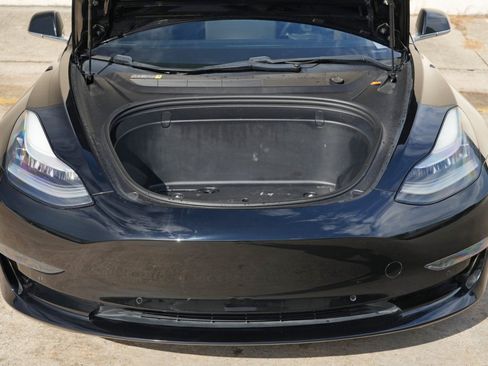 Used 2018 Tesla Model 3 Long Range RWD image 7