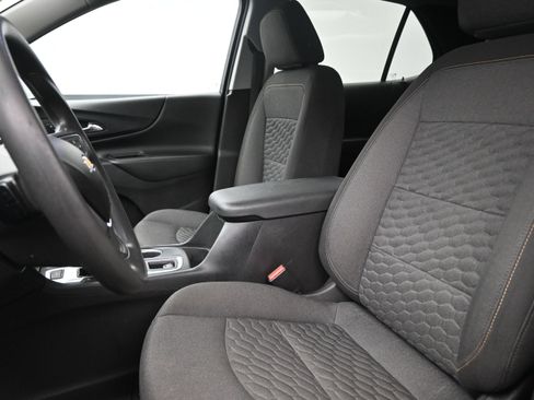 Used 2021 Chevrolet Equinox LT AWD/4WD image 11