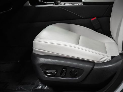 Certified 2024 Lexus RX 350h w/ Convenience Package image 11