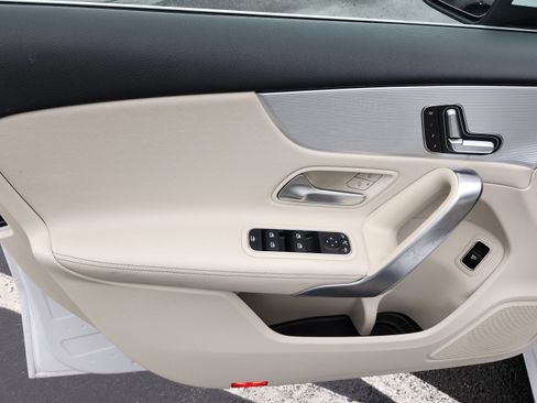 Used 2019 Mercedes-Benz A 220 4MATIC image 25