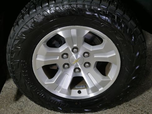 Used 2015 Chevrolet Silverado 1500 LT w/ LT Convenience Package image 15