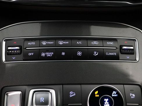 Used 2022 Hyundai Santa Fe Blue image 19