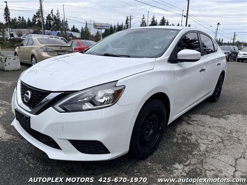 Used 2018 Nissan Sentra S image 3