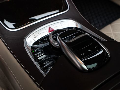 Used 2018 Mercedes-Benz Maybach S 560 4MATIC image 43