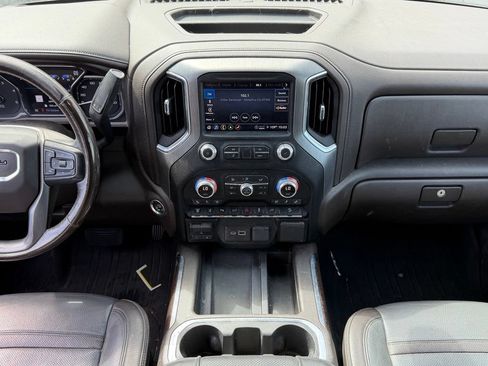 Used 2021 GMC Sierra 2500 Denali w/ Denali Ultimate Package AWD/4WD image 8