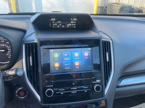 Used 2023 Subaru Forester Premium image 22