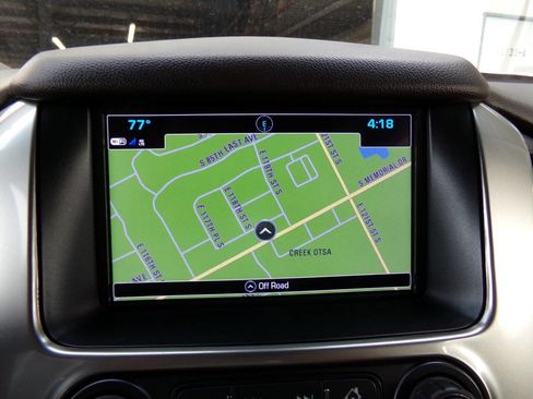 Used 2019 Chevrolet Suburban Premier image 20