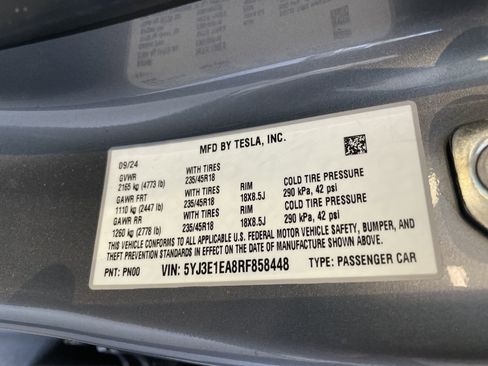 Used 2024 Tesla Model 3 Long Range RWD image 40
