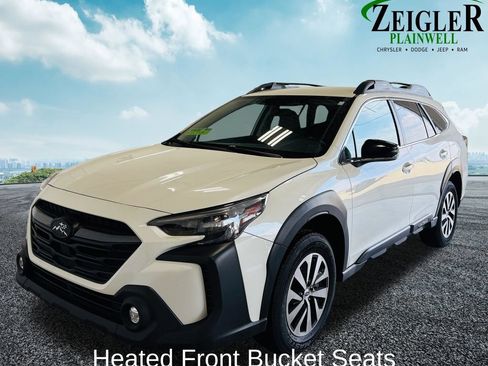 Used 2024 Subaru Outback Premium AWD/4WD image 9