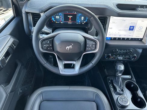 New 2025 Ford Bronco Outer Banks image 12