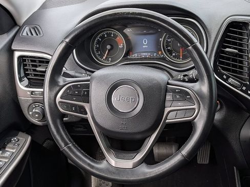 Used 2019 Jeep Cherokee Limited AWD/4WD image 24