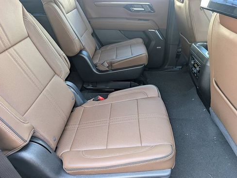 New 2026 Chevrolet Tahoe High Country AWD/4WD image 13