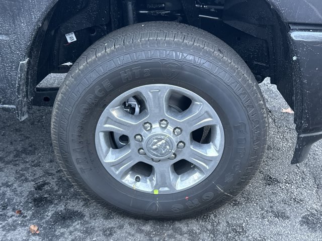 New 2026 RAM 2500 Big Horn AWD/4WD image 12