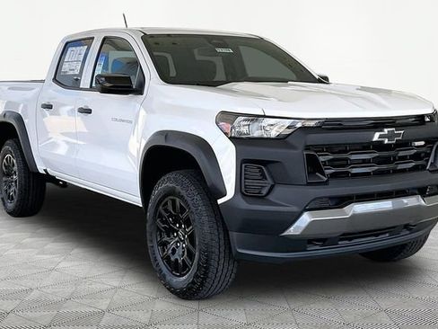 New 2026 Chevrolet Colorado Trail Boss AWD/4WD image 1
