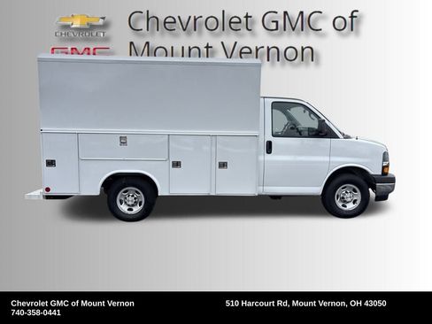 Used 2025 Chevrolet Express 3500 w/ Power Convenience Package image 7