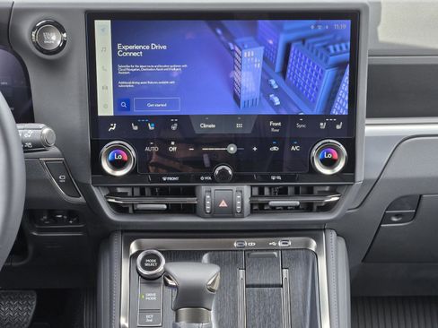 Used 2026 Lexus GX 550 w/ Accessory Package (2T) AWD/4WD image 12