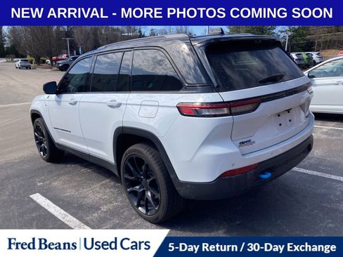Used 2022 Jeep Grand Cherokee Trailhawk w/ Luxury Tech Group III image 4