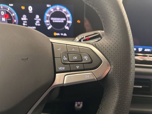 New 2026 Volkswagen Tiguan SE R-Line AWD/4WD image 11