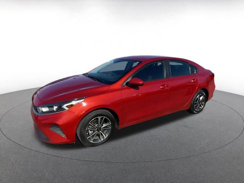 Used 2023 Kia Forte LXS image 7