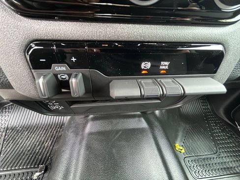 New 2025 RAM 2500 Tradesman w/ Bed Convenience Group image 24