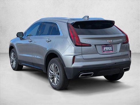 Used 2024 Cadillac XT4 Premium Luxury image 8