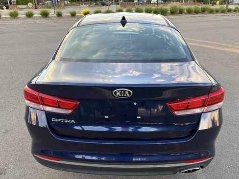 Used 2018 Kia Optima LX w/ 17" Alloy Wheels Package image 13