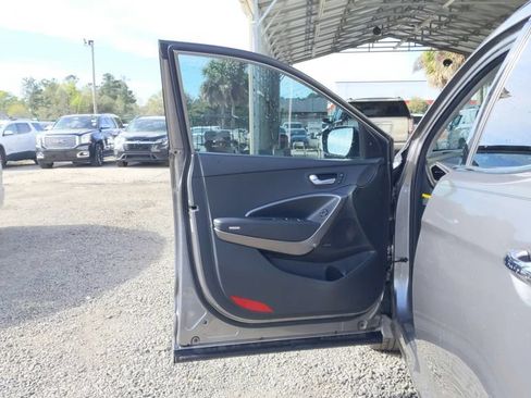 Used 2018 Hyundai Santa Fe Sport FWD image 15