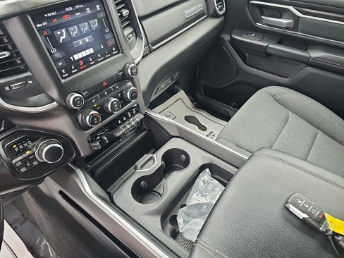 Used 2021 RAM 1500 Big Horn AWD/4WD image 21