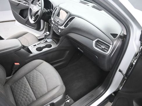 Used 2019 Chevrolet Equinox LT image 17