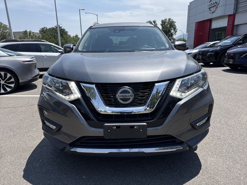 Used 2018 Nissan Rogue SL AWD/4WD image 2