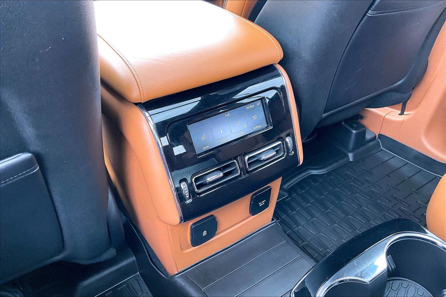 Used 2020 Lincoln Aviator Black Label Grand Touring AWD/4WD image 35