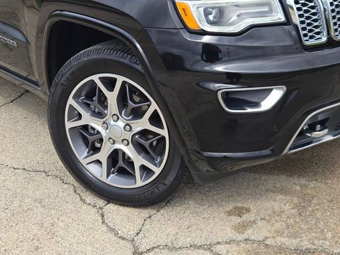 Used 2021 Jeep Grand Cherokee Overland AWD/4WD image 3